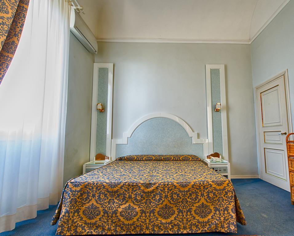 Villa Parisi Grand Hotel Castiglioncello Extérieur photo