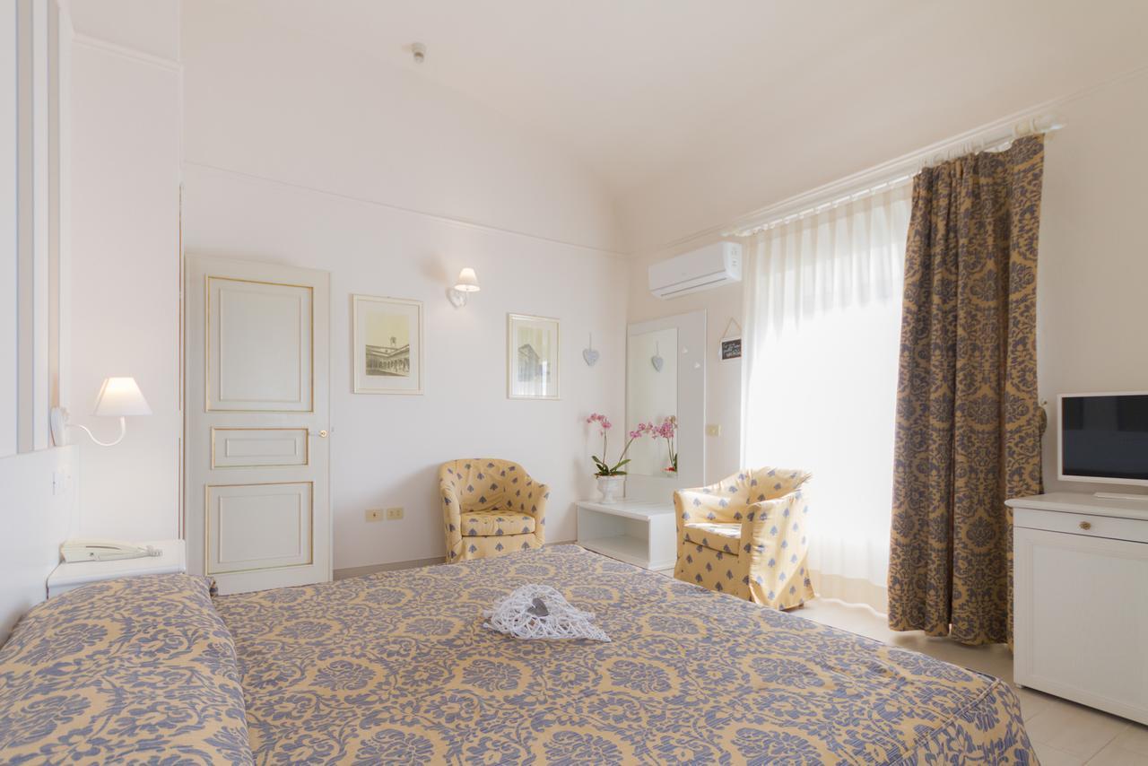 Villa Parisi Grand Hotel Castiglioncello Extérieur photo